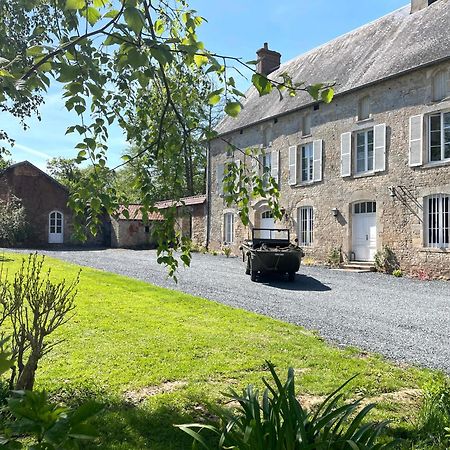Domaine De L'Eau Partie Bed & Breakfast Carentan Exterior photo